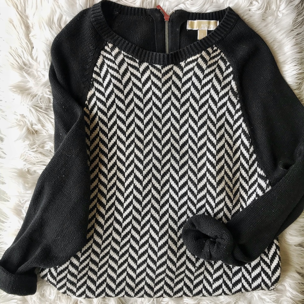 Black and white Michael Kors sweater size Medium